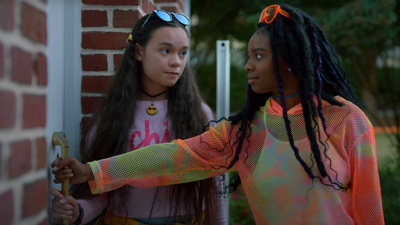 Hidden Orchard Mysteries: The Case of the Air B and B Robbery (2020) 0