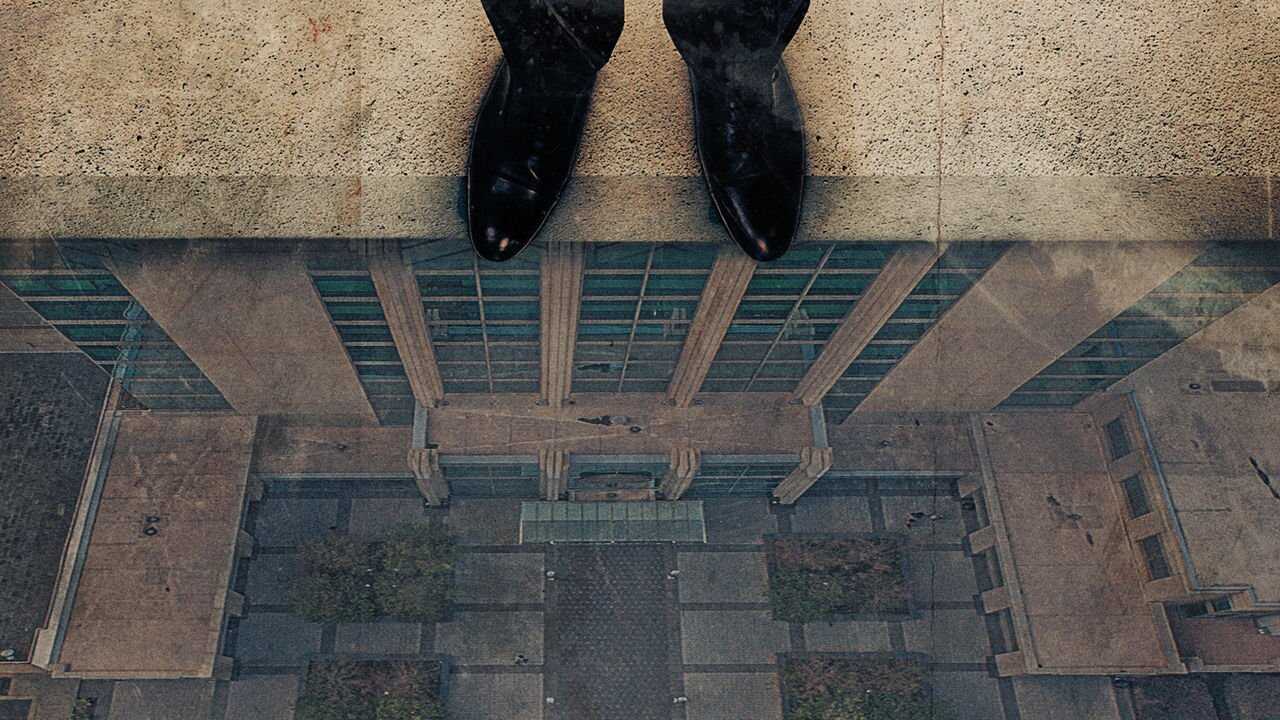 The Spy Who Fell to Earth 0