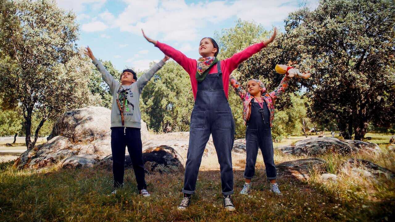 Tengamos la fiesta en paz (2021) 0