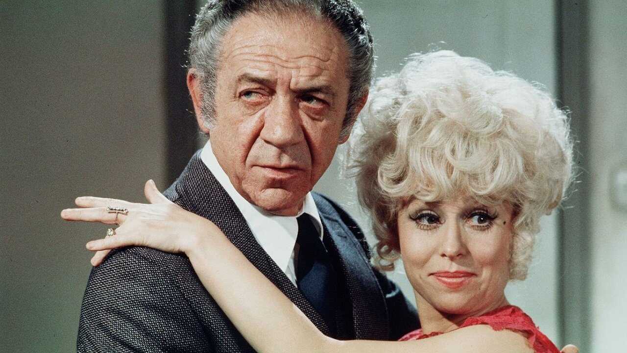 Cała naprzód: Dziewczęta do dzieła (1973) 0