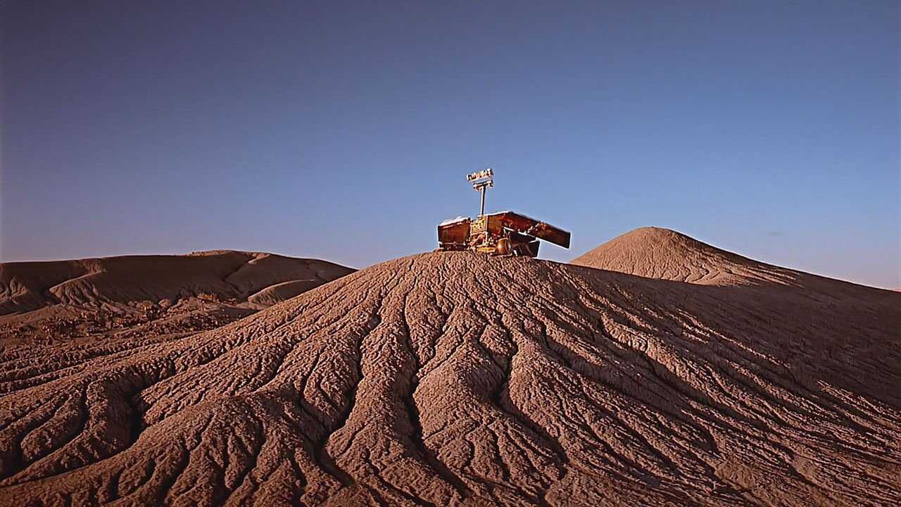 Roving Mars 0