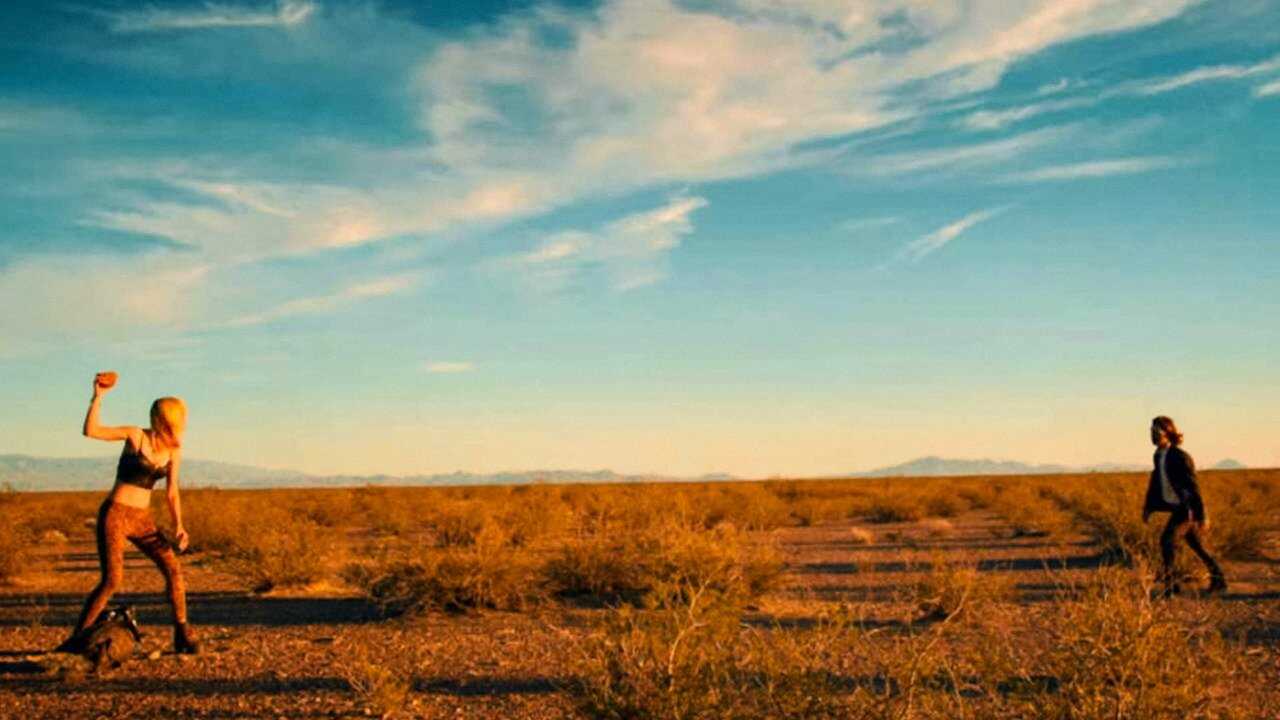 It Stains the Sands Red 0