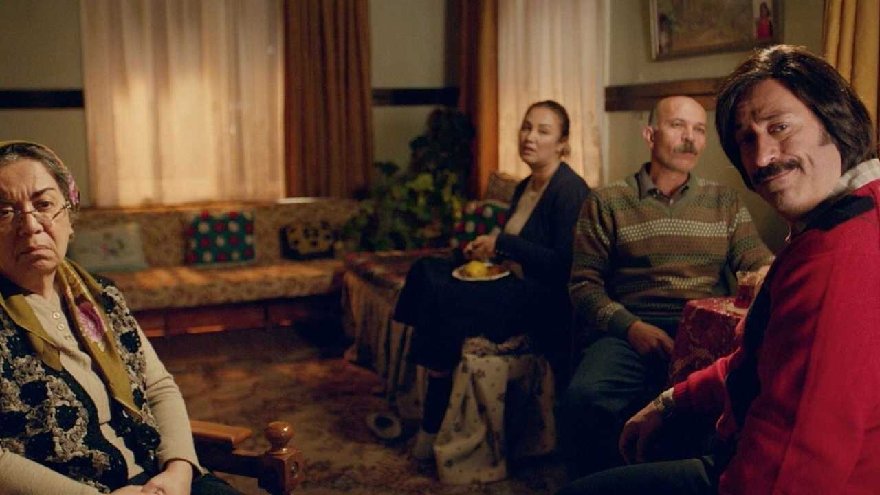 Karakomik Filmler 2: Emanet 0