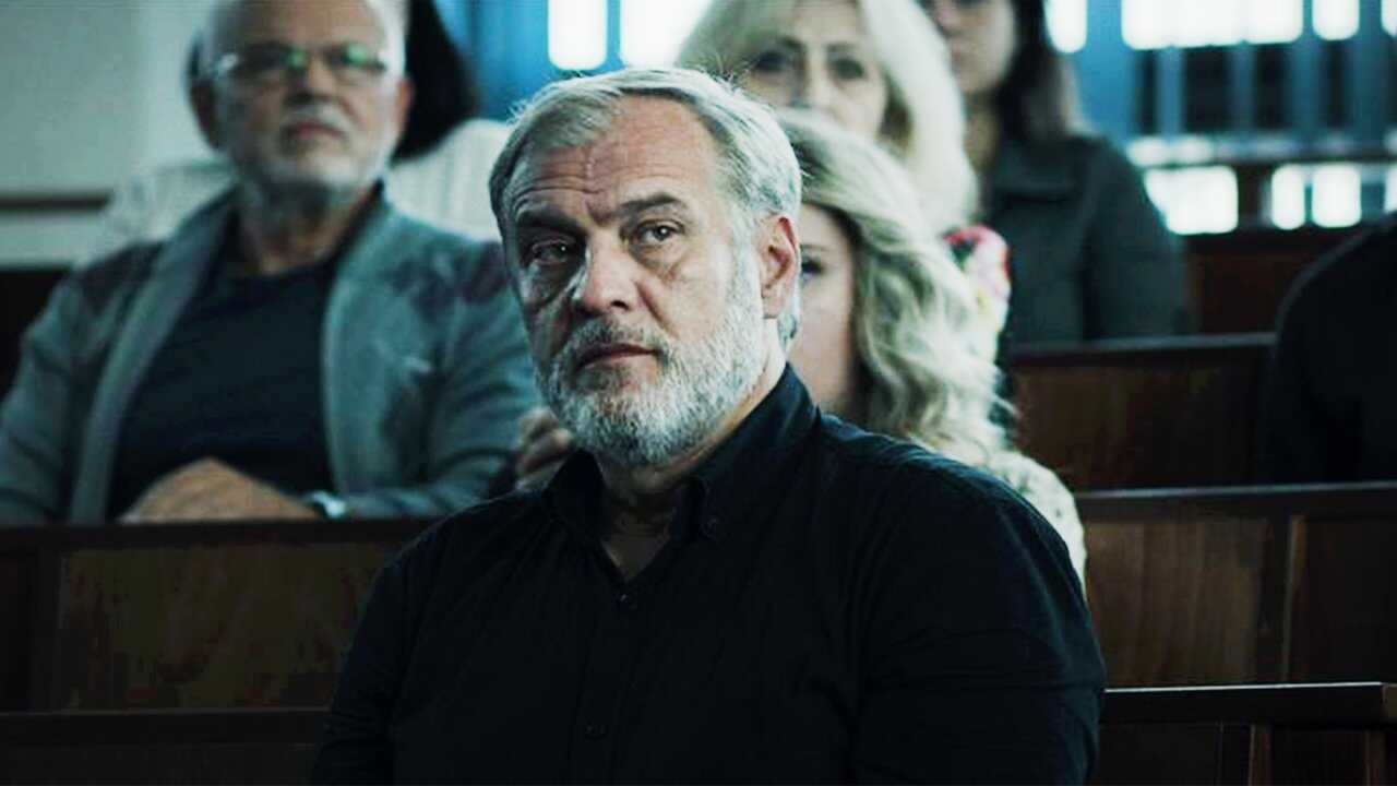 Ostrym nożem (2019) 0