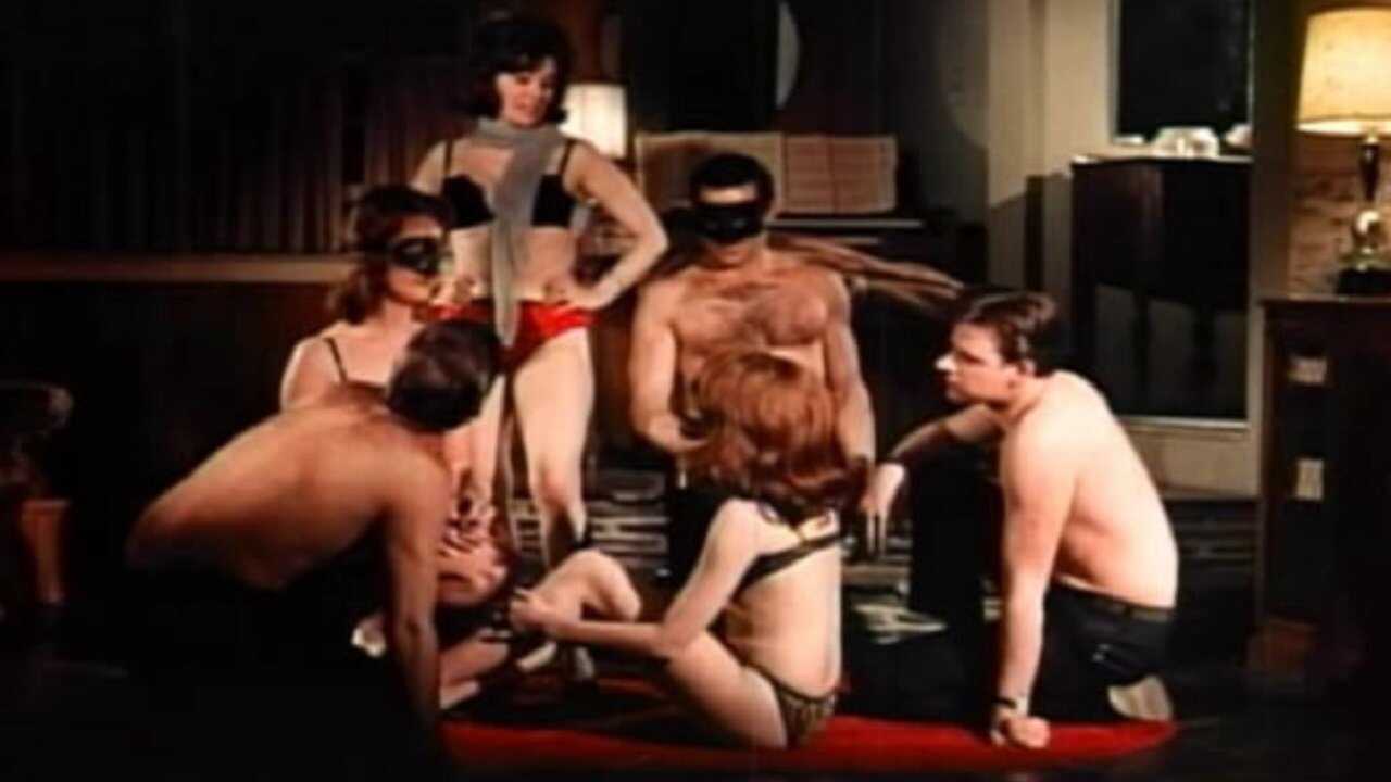 Moonlighting Wives 0