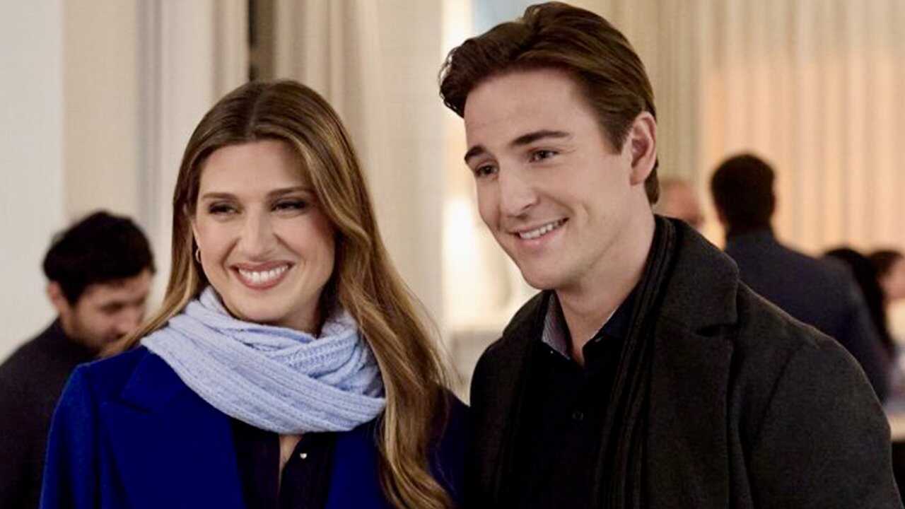 Leah's Perfect Gift (2024) 0