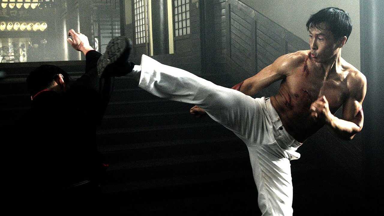 Powrót Legendarnej Pięści (2010) 0