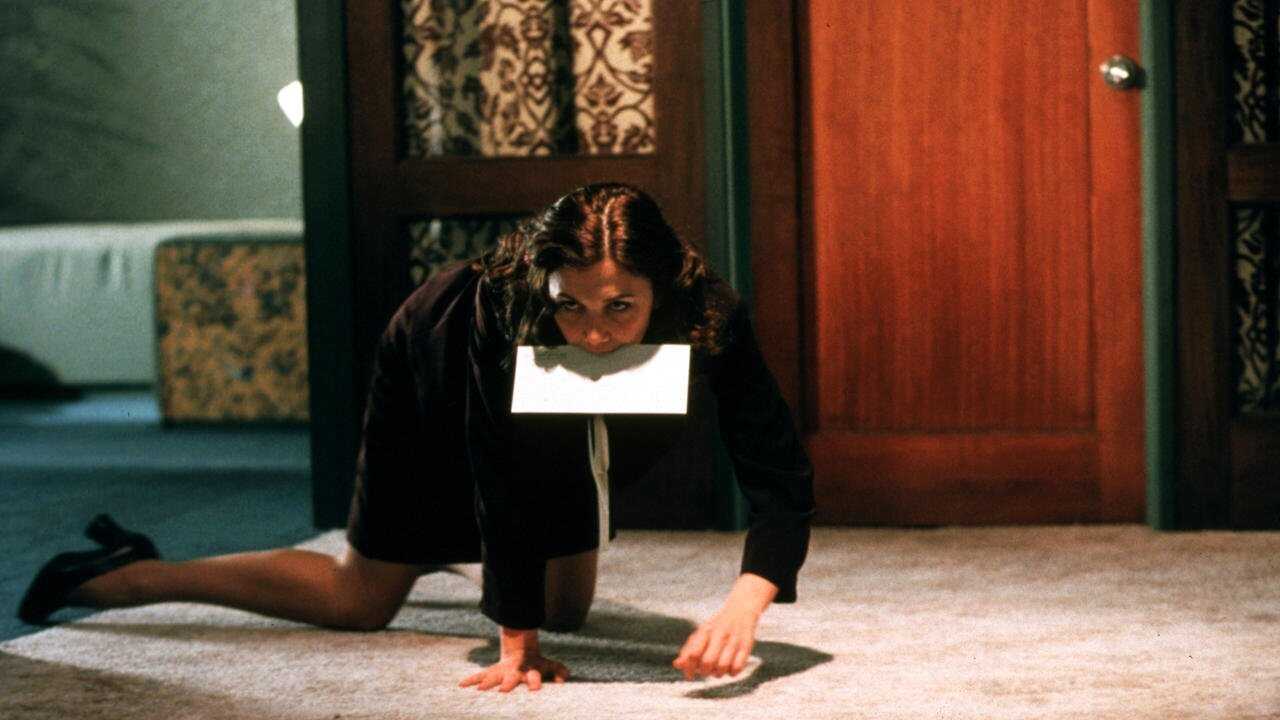 Secretary 0
