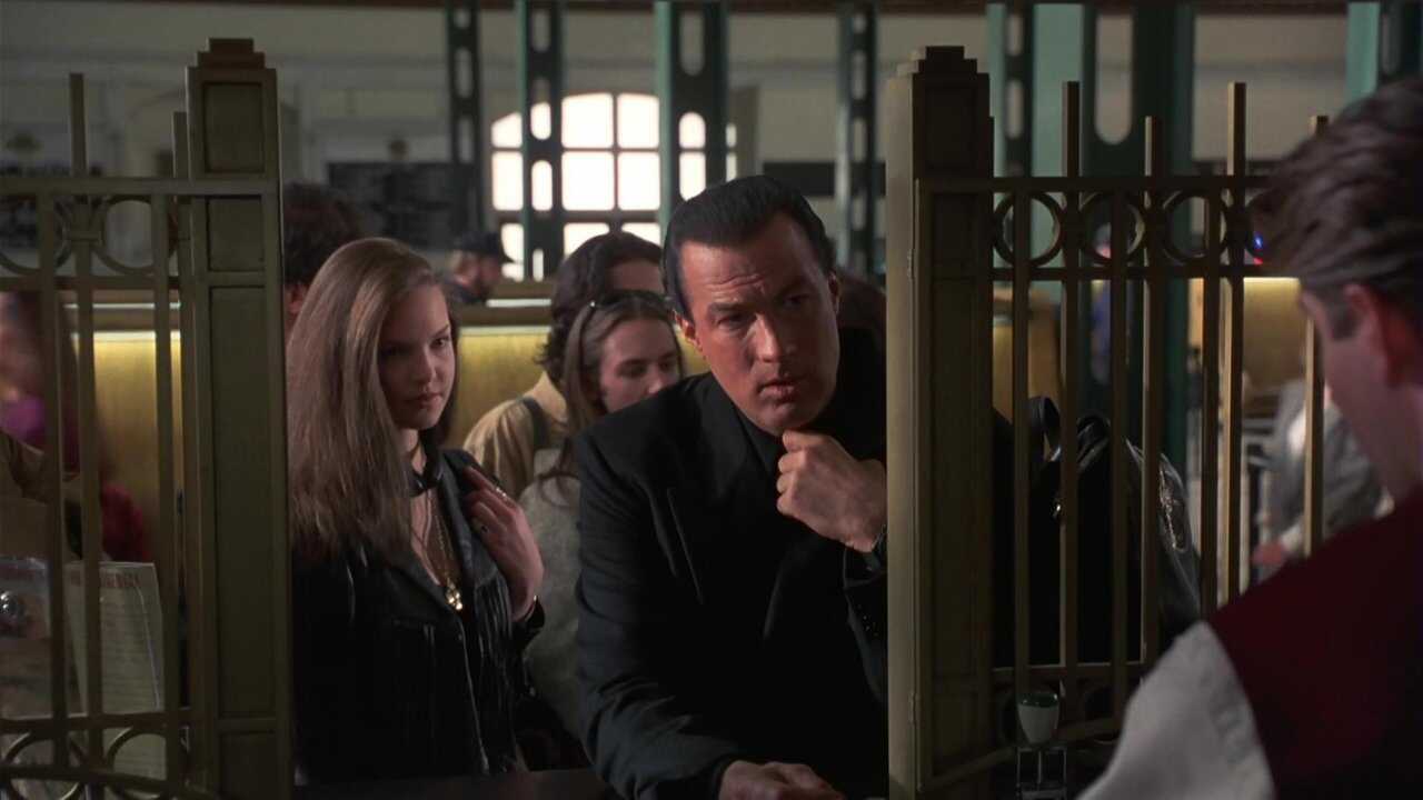 Under Siege 2: Dark Territory 0