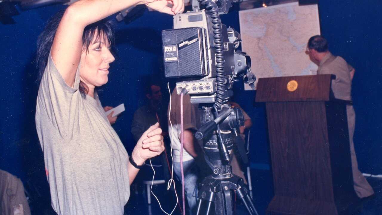 Never Look Away (2024) 0