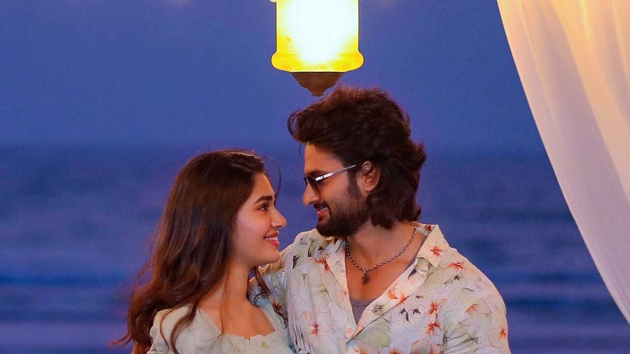 Aa Ammayi Gurinchi Meeku Cheppali (2022) 0