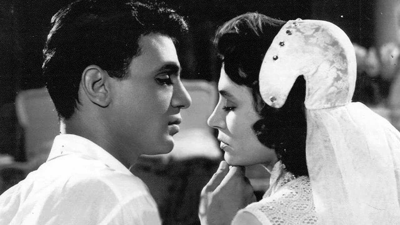 الوسادة الخالية (1957) 0