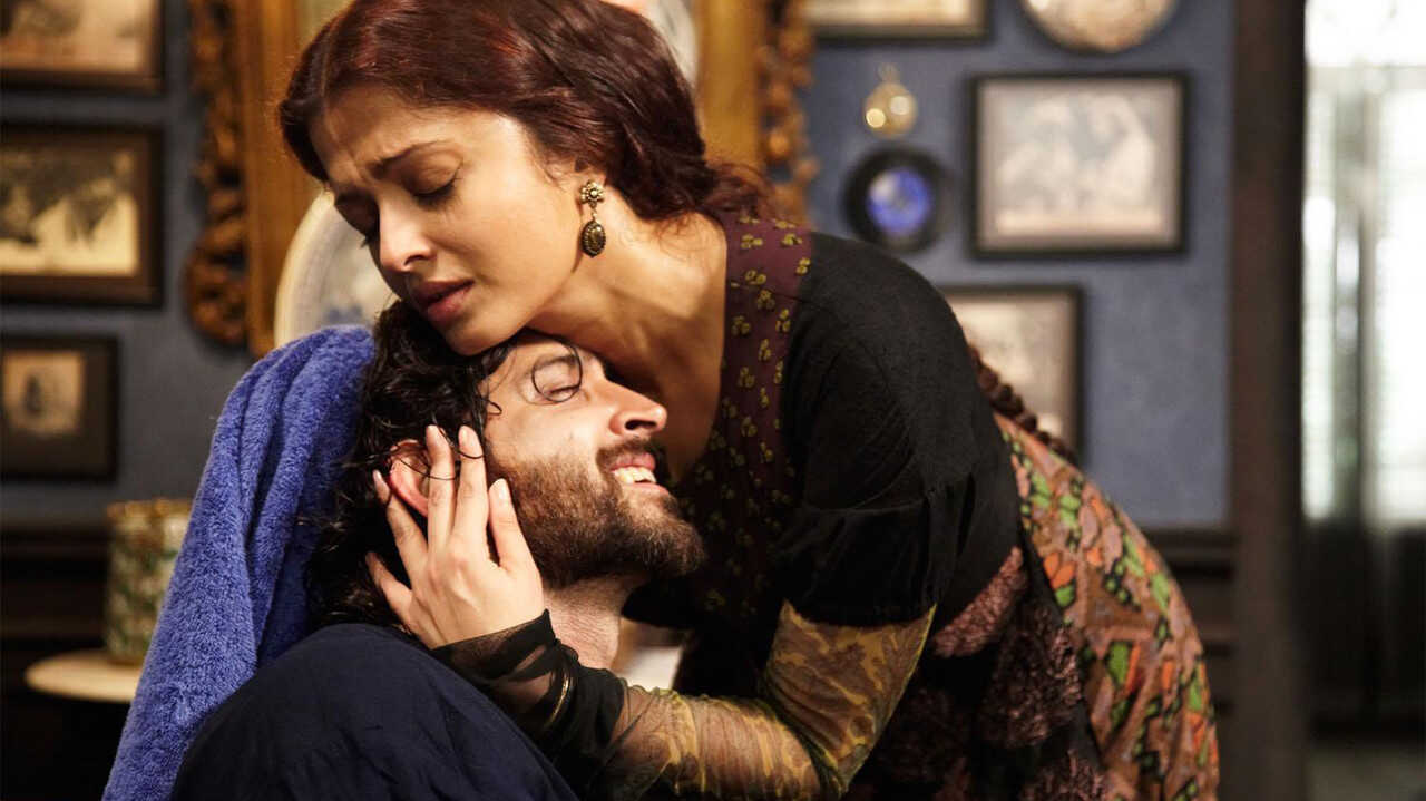 Guzaarish (2010) 0