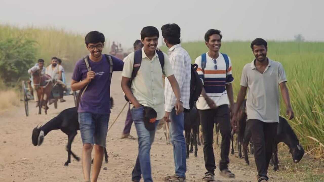 Hya Goshtila Navach Nahi (1970) 0