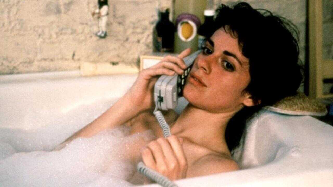Call Me 0