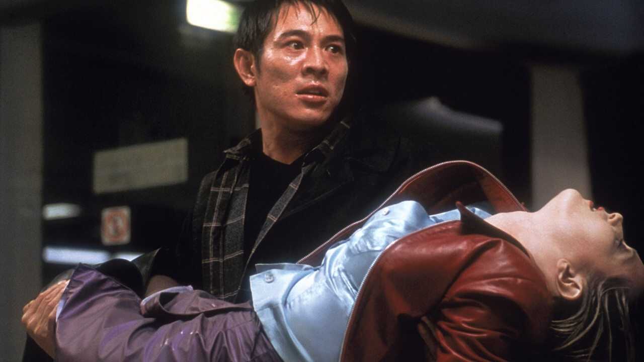 El beso del dragón (2001) 0