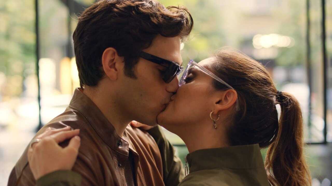 Perfetta illusione (2022) 0