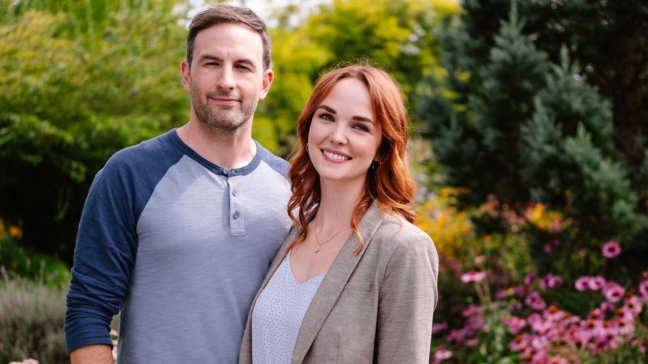 A Whirlwind Wedding 0