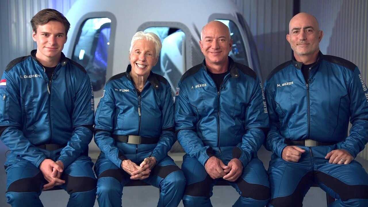 Space Titans: Musk, Bezos, Branson 0