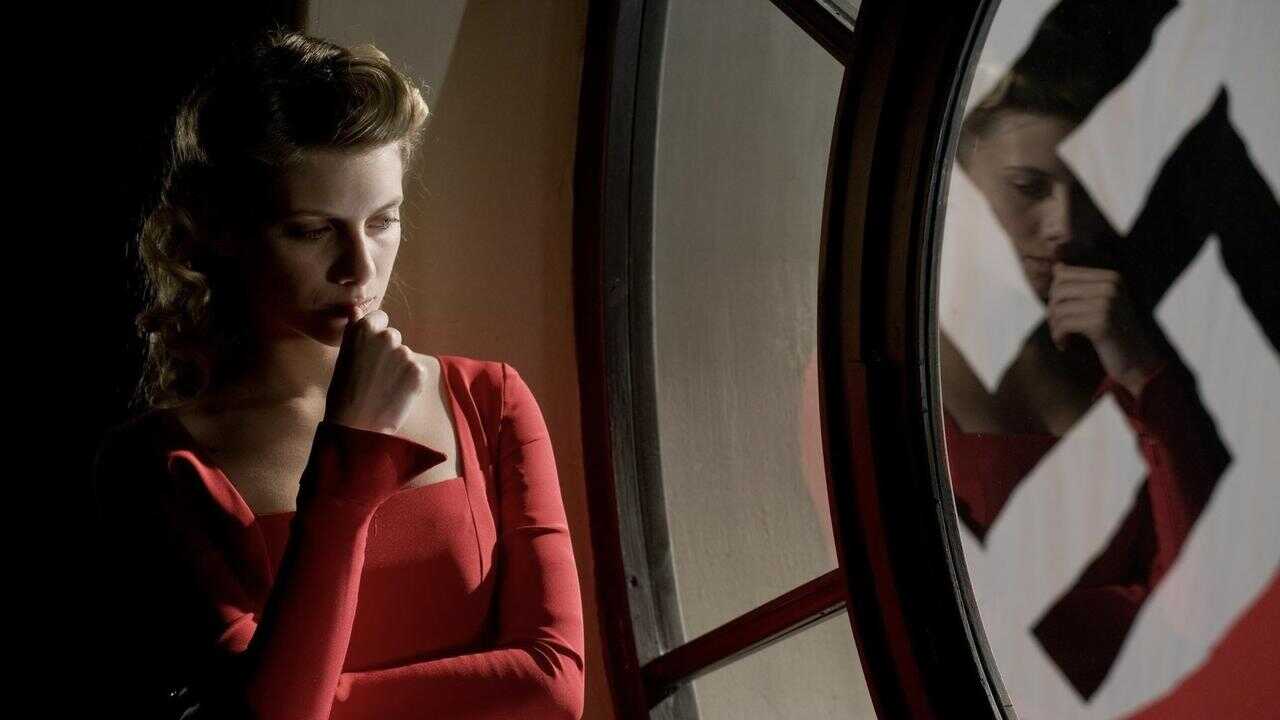 Inglourious Basterds (2009) 0