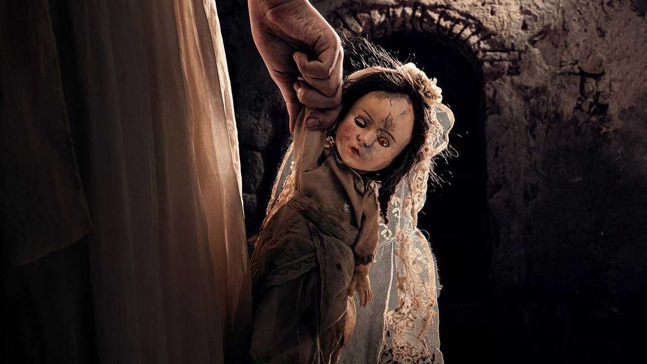 La niña de la comunión (2023) 0