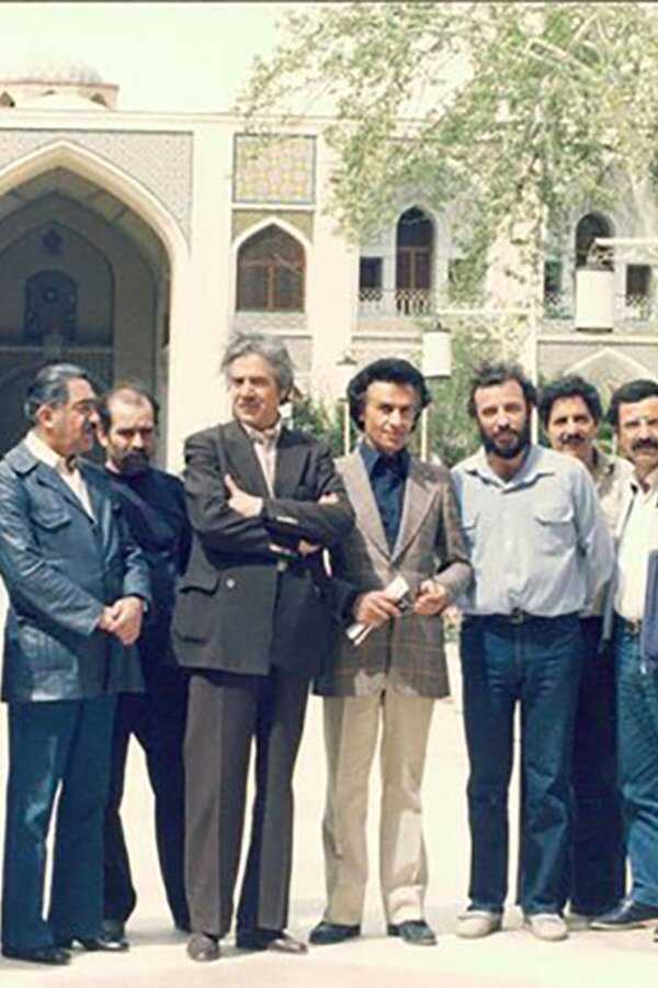Jafar Khan az farang bargashte (1985) 0