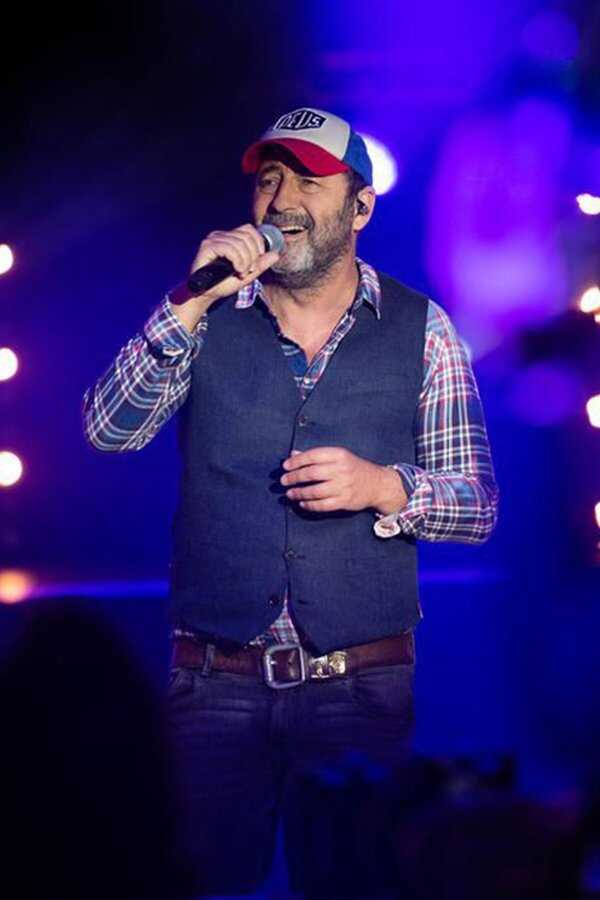 Kad Merad on Stage (2021) 0