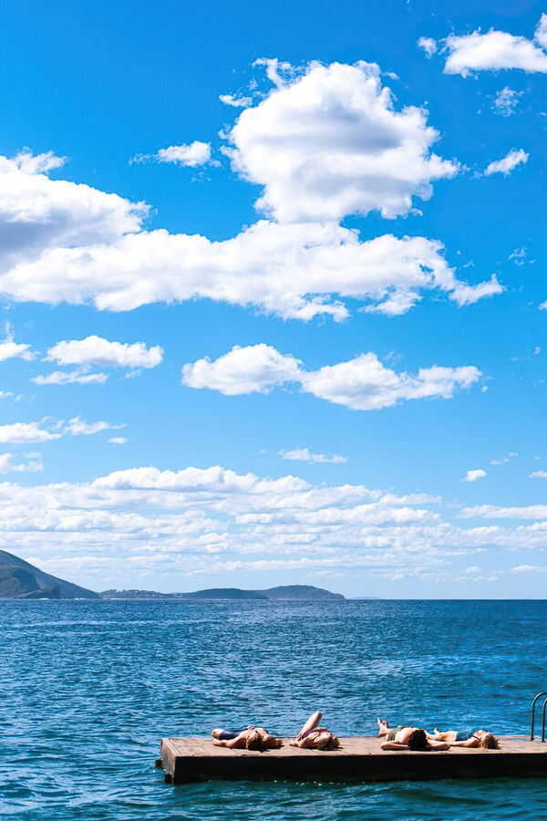 Perfect mothers (2013) 0