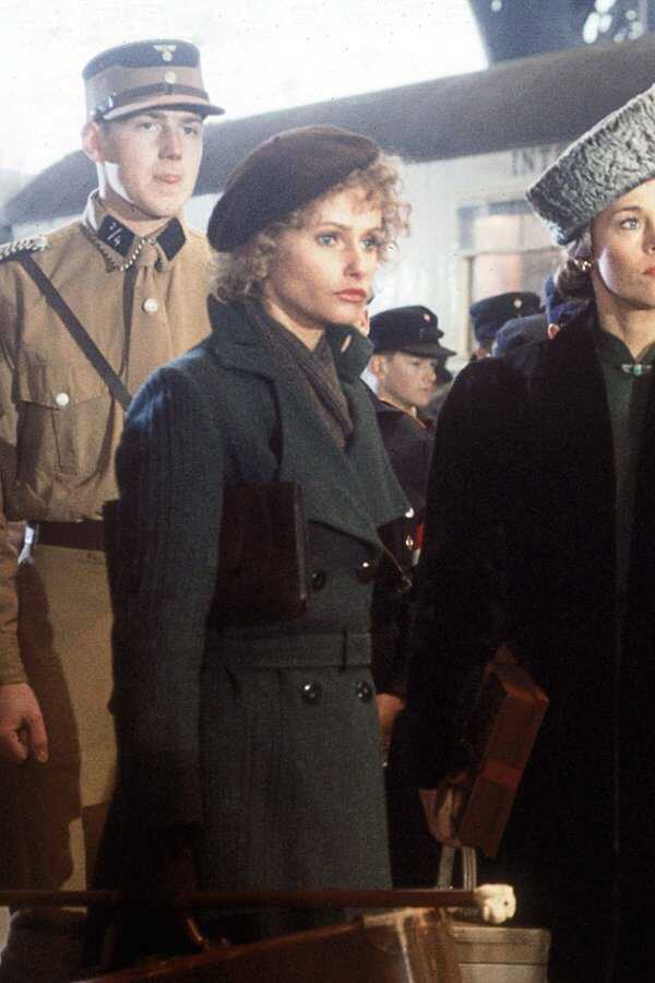 Julia (1977) 0
