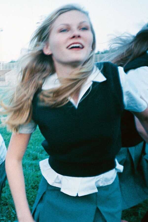 Virgin Suicides (1999) 0