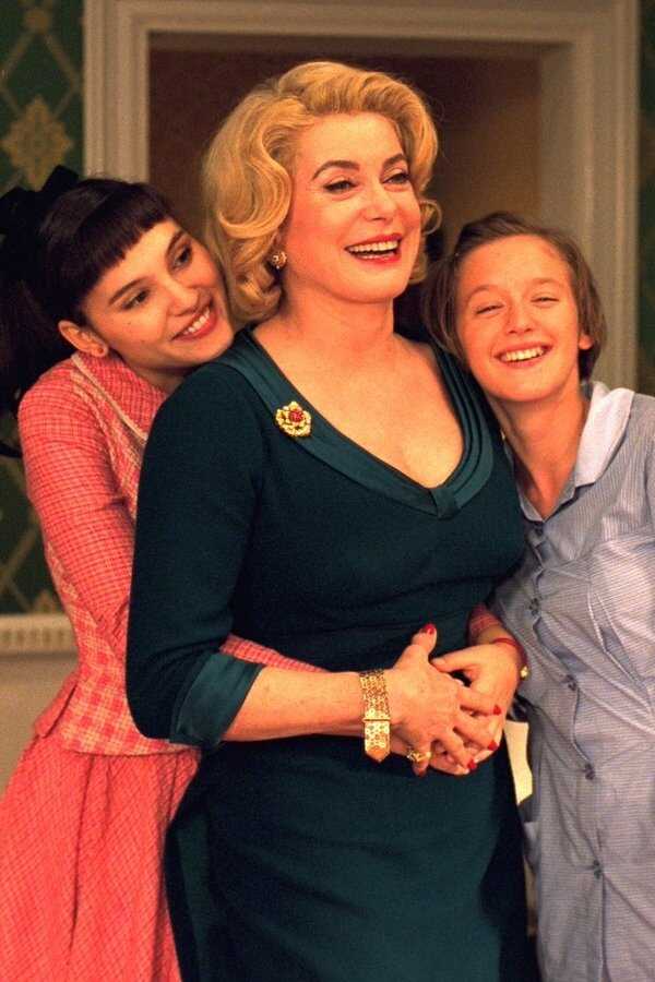 8 femmes (2002) 0