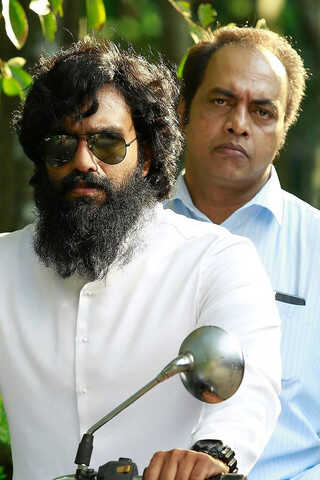 Vaarikkuzhiyile Kolapathakam (2019) 0