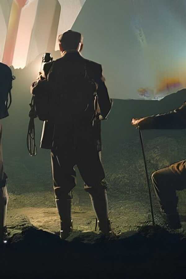 Voyages au centre de la Terre : dans les pas de Jules Verne (2023) 0