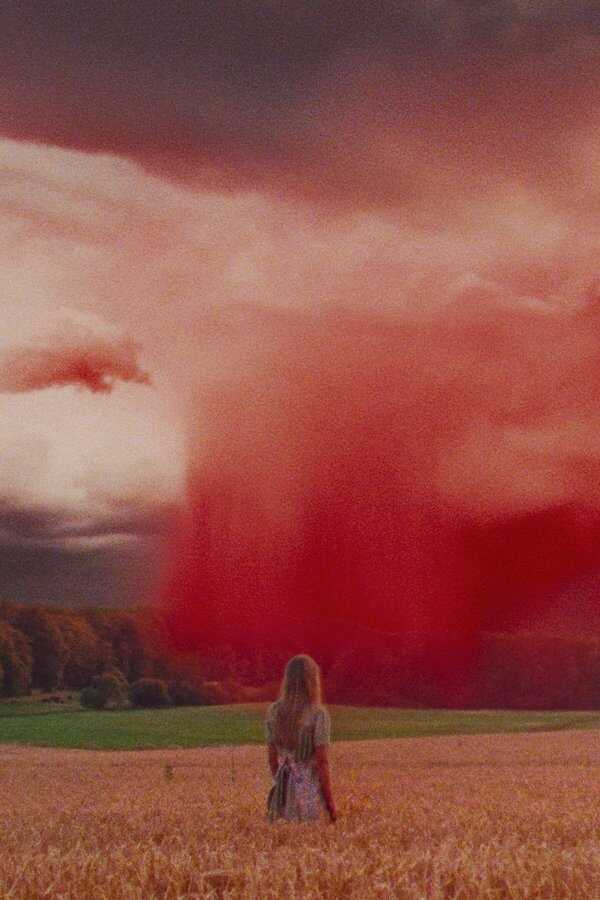 También en el cielo (2021) 0