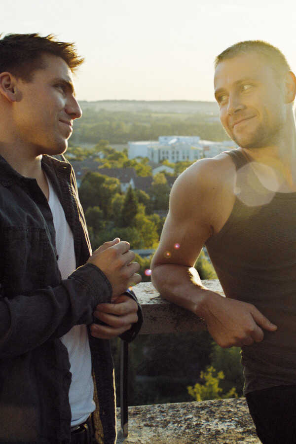 Freier Fall (2013) 0