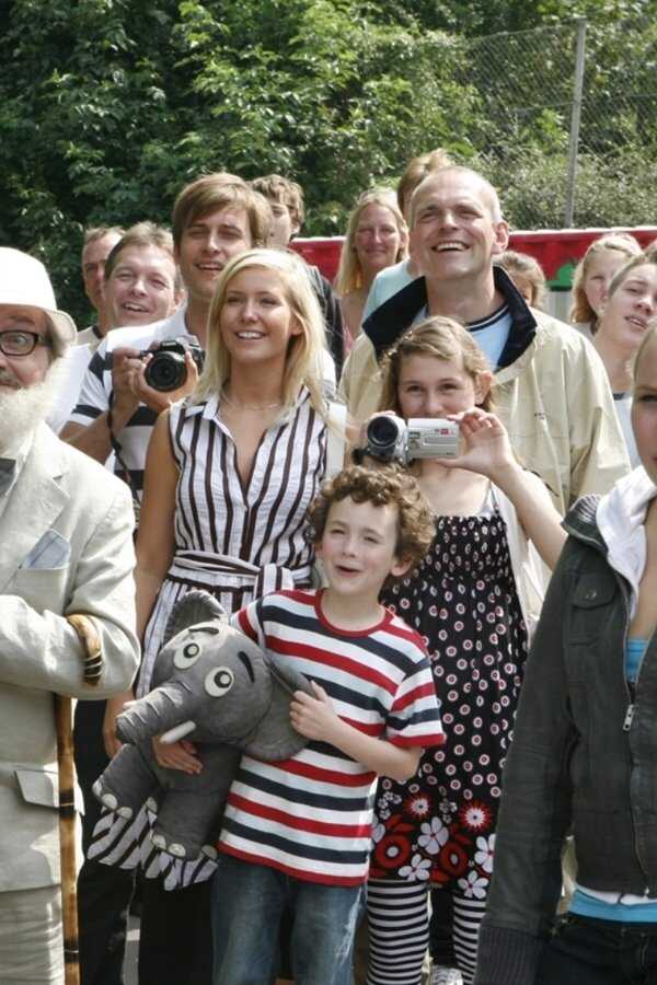 Father of Four: Home Field Advantage (2008) 0