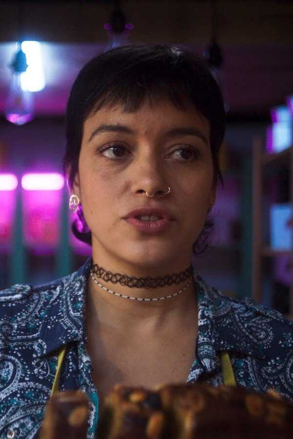 How to Deal with a Heartbreak (2023) 0