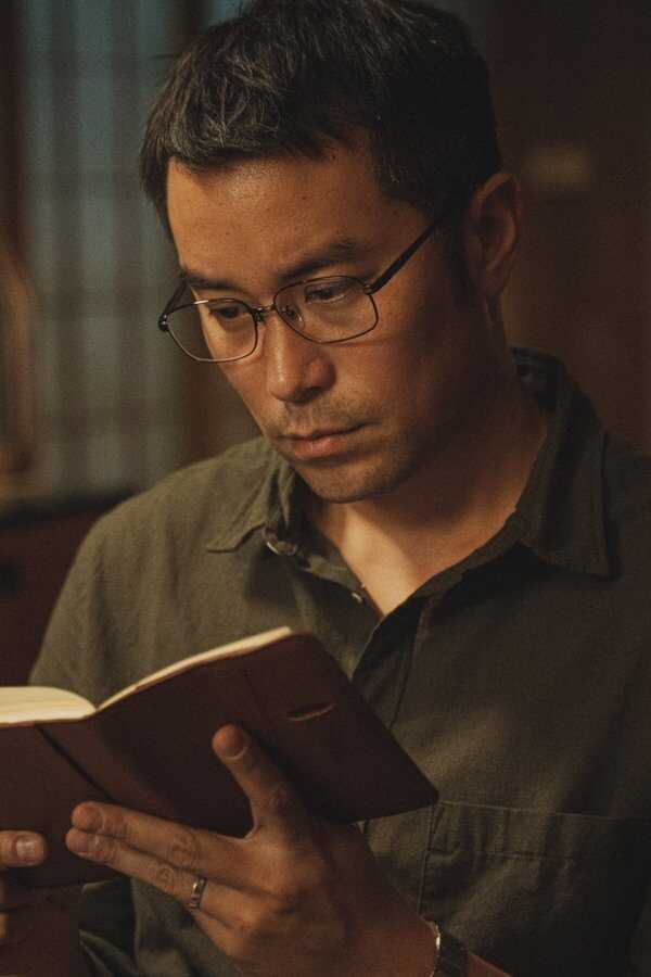 The Post-Truth World (2022) 0