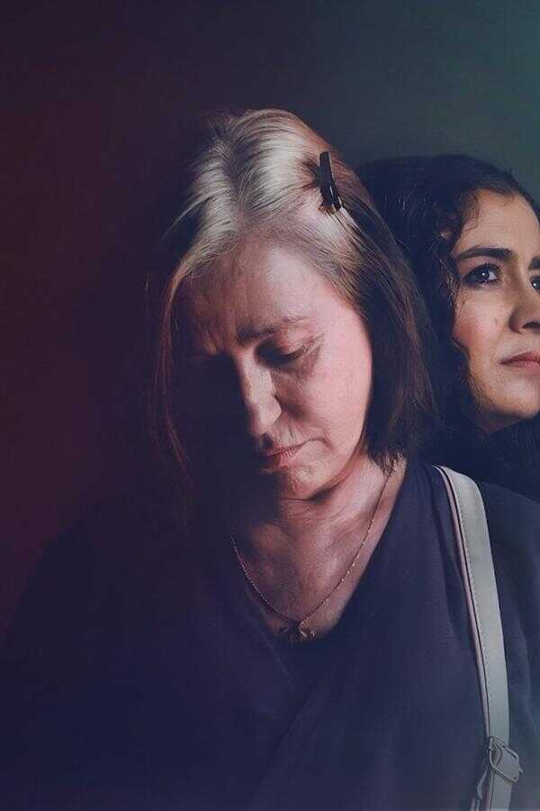 A Elena Sabe (2023) 0