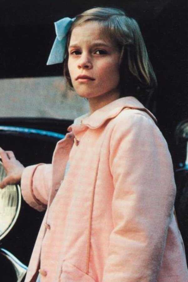 Emma's Shadow (1988) 0