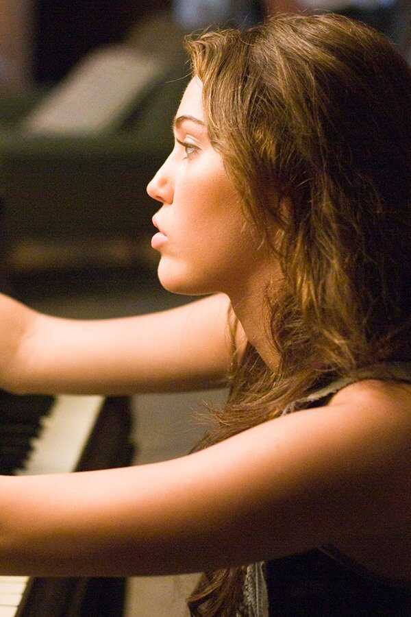 Ostatnia Piosenka (2010) 0