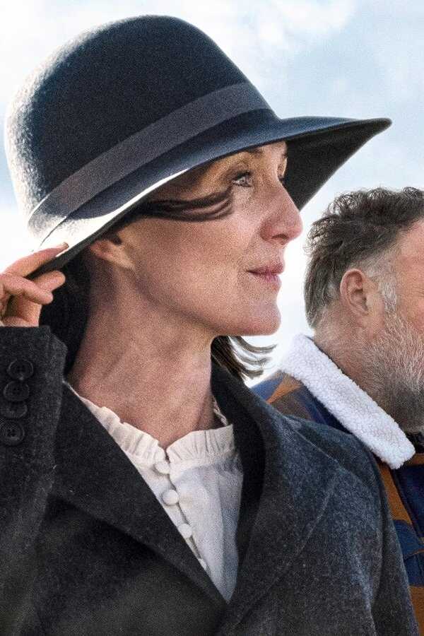 Nobody Has to Know (2022) 0