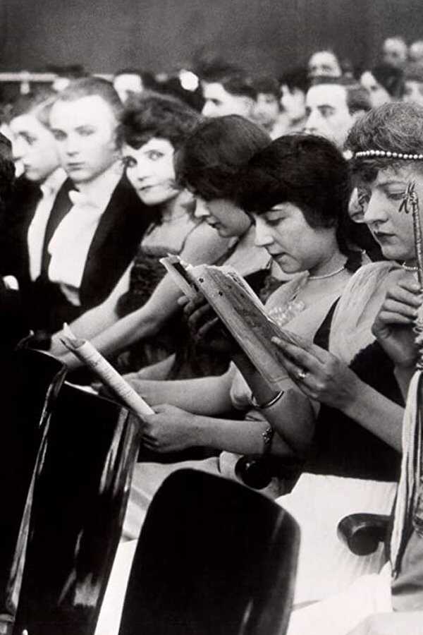 A Night in the Show (1915) 0