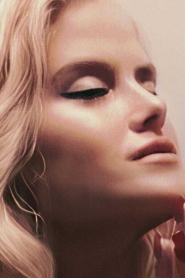 Anna Nicole Smith: You Don't Know Me (2023) 0