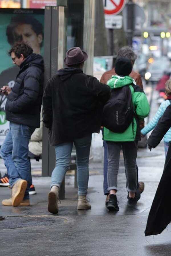 Bajo las estrellas de Paris (2021) 0