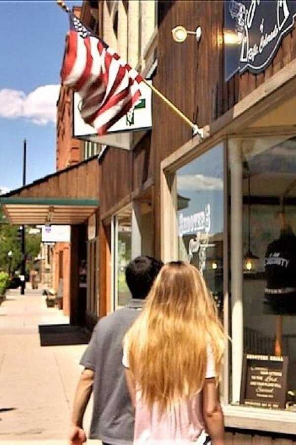 USA - Bóg dał nam broń (2019) 0