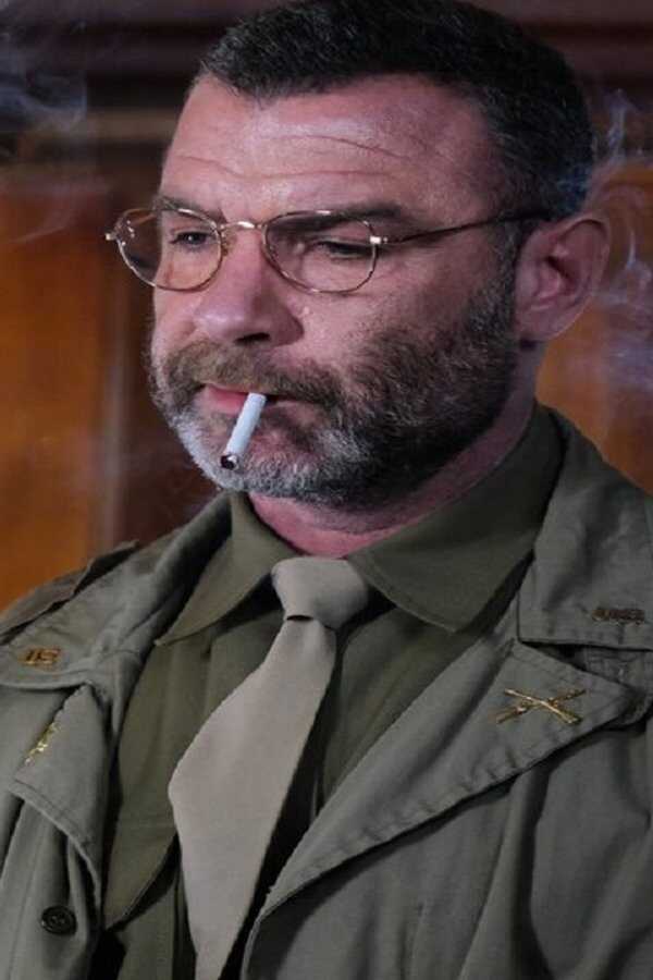 Al otro lado del río y entre los árboles (2023) 0