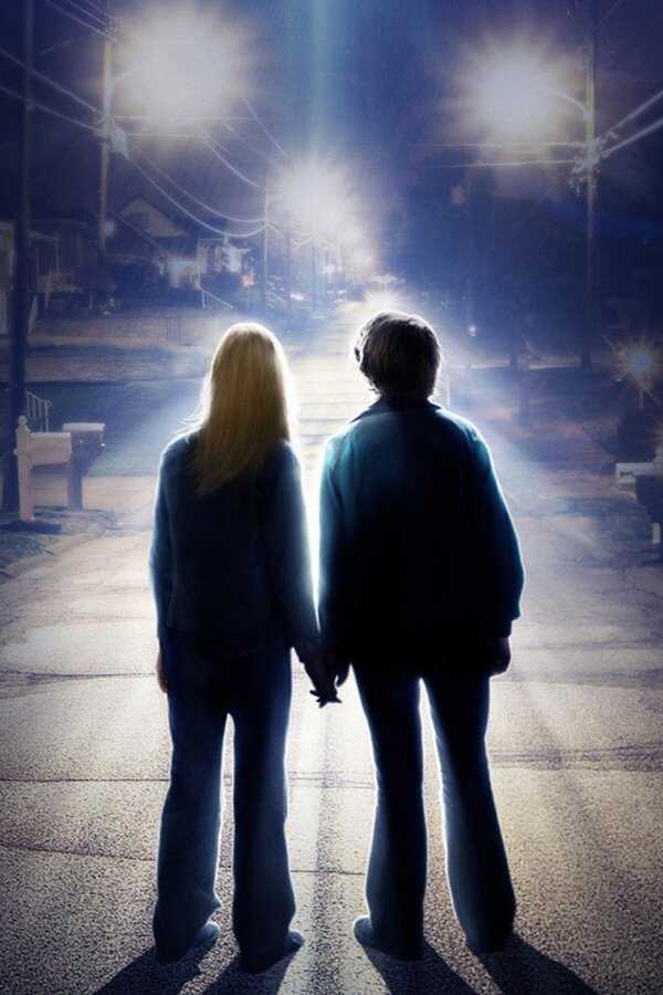 Super 8 (2011) 0