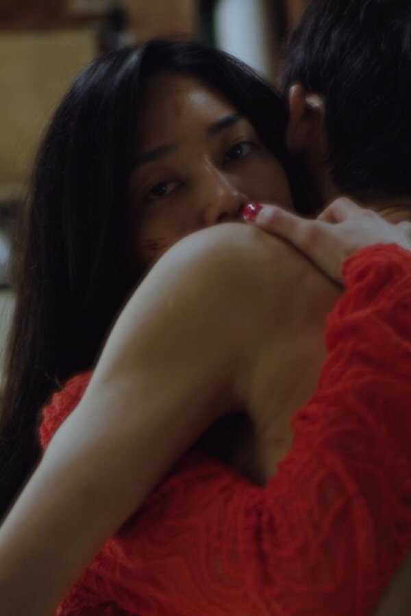 写真の女 (2020) 0