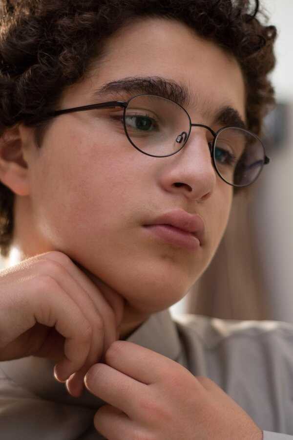 Ανάμεσά μας (2019) 0